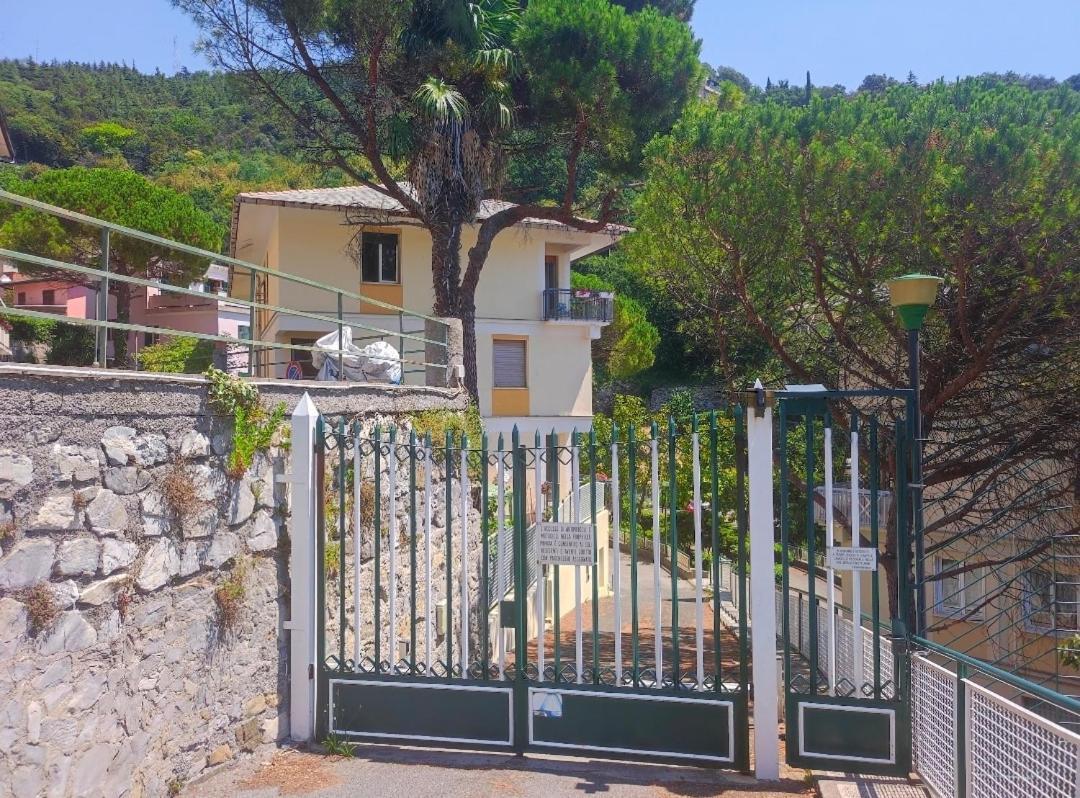 Forti Genova-Free Parking Castellaccio Apartment Eksteriør bilde